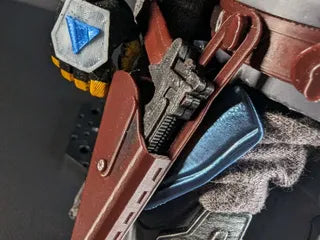 Mando figura coleccionable a detalle